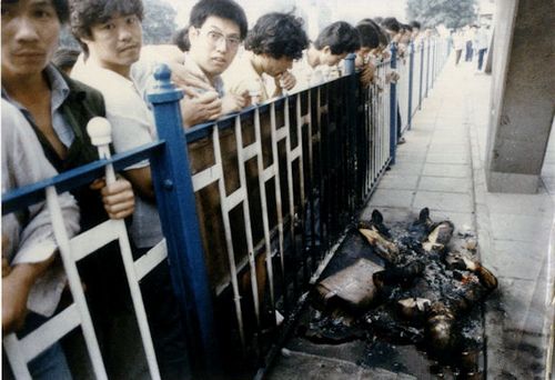 解放軍血腥屠殺清場 影像 2